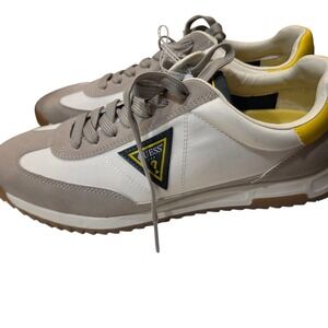 Guess GMGOBERT Sneakers Mens Size 9.5 Grey White Yellow Memory Foam GMGOBERT